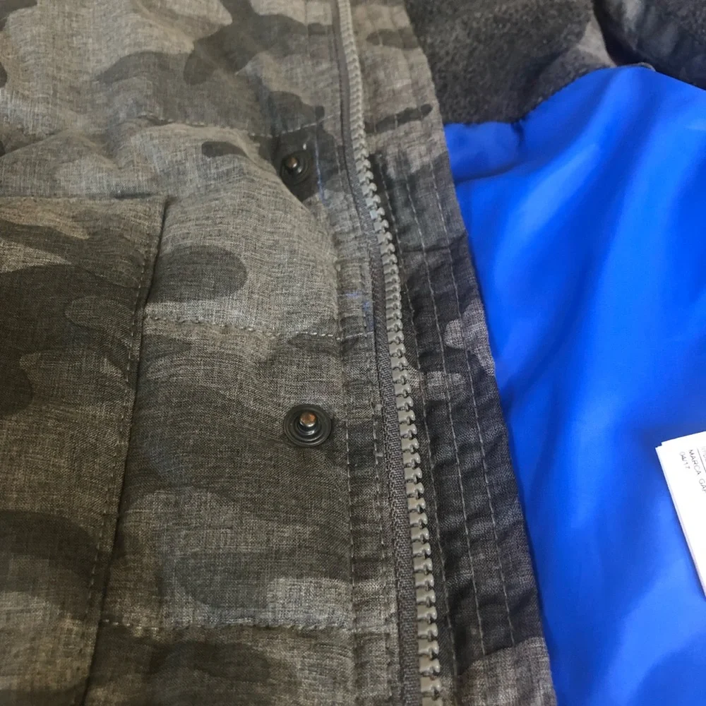 Gap toddler gray camo puffer vest